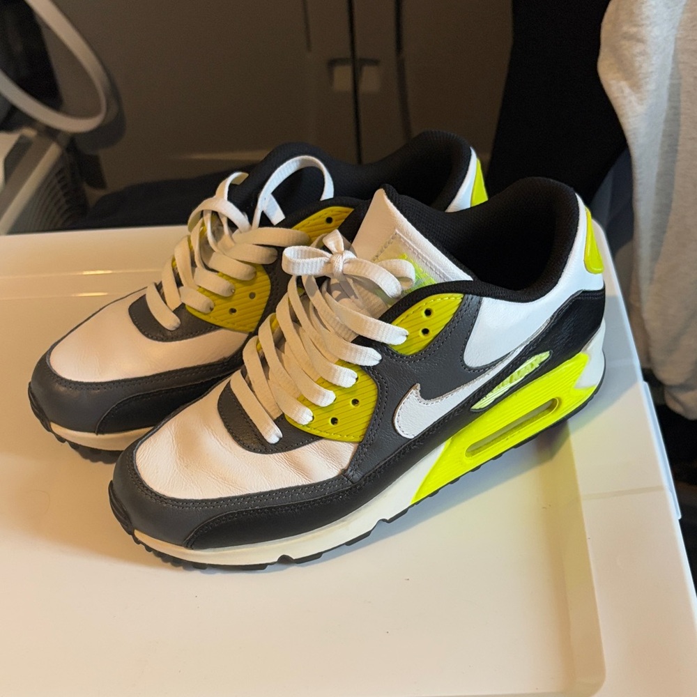 Nike Black/neon green/yellow Athletic Shoes